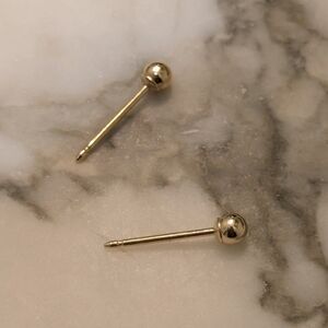 14k Yellow Gold Ball Studs